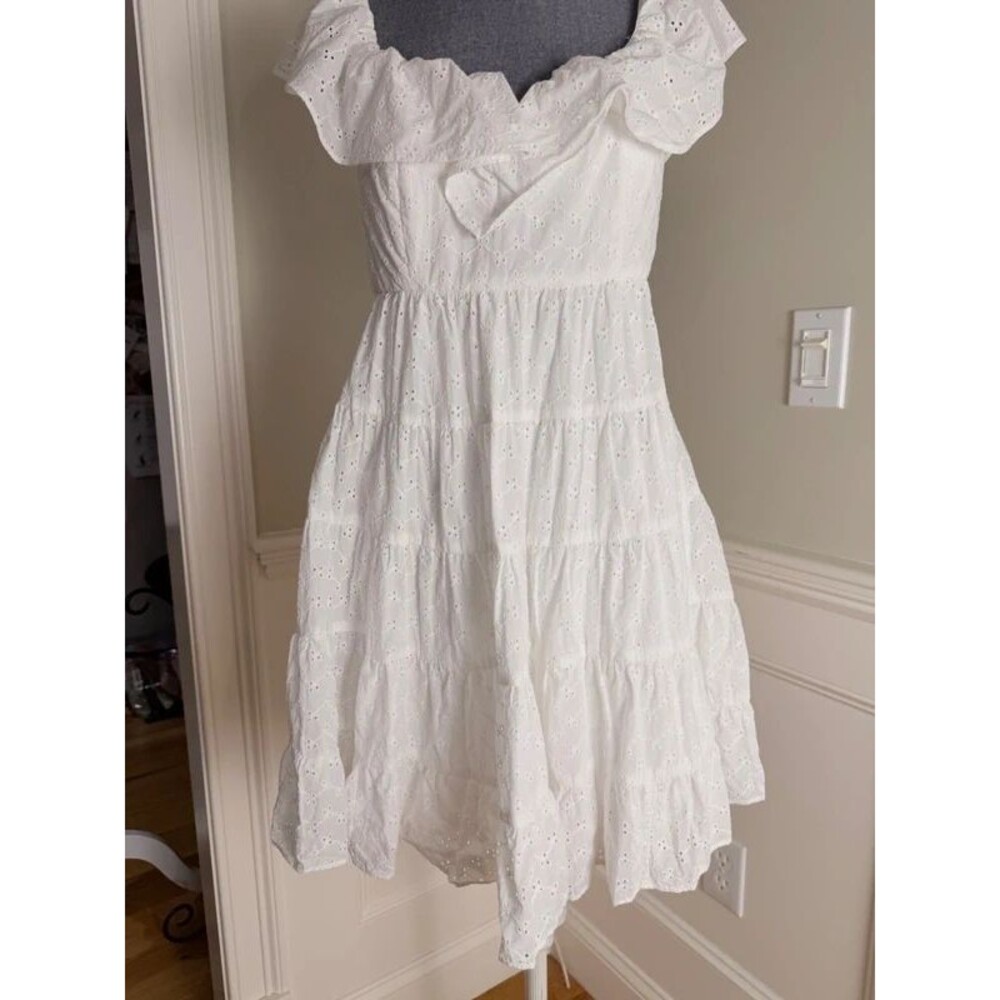 Lilly Pulitzer White Eyelet Ruffle Tiered Dress Size 2